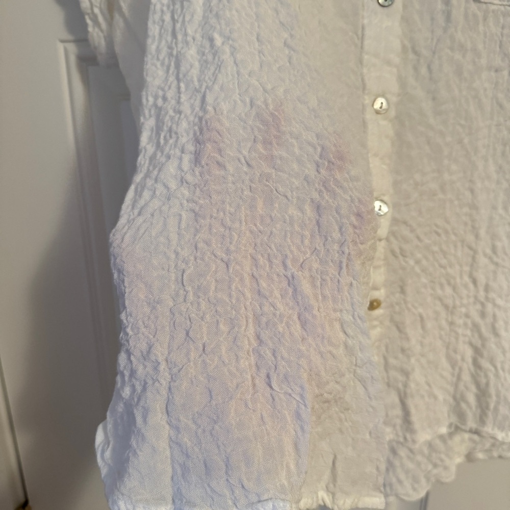 White Buttonup - Picture 3 of 8